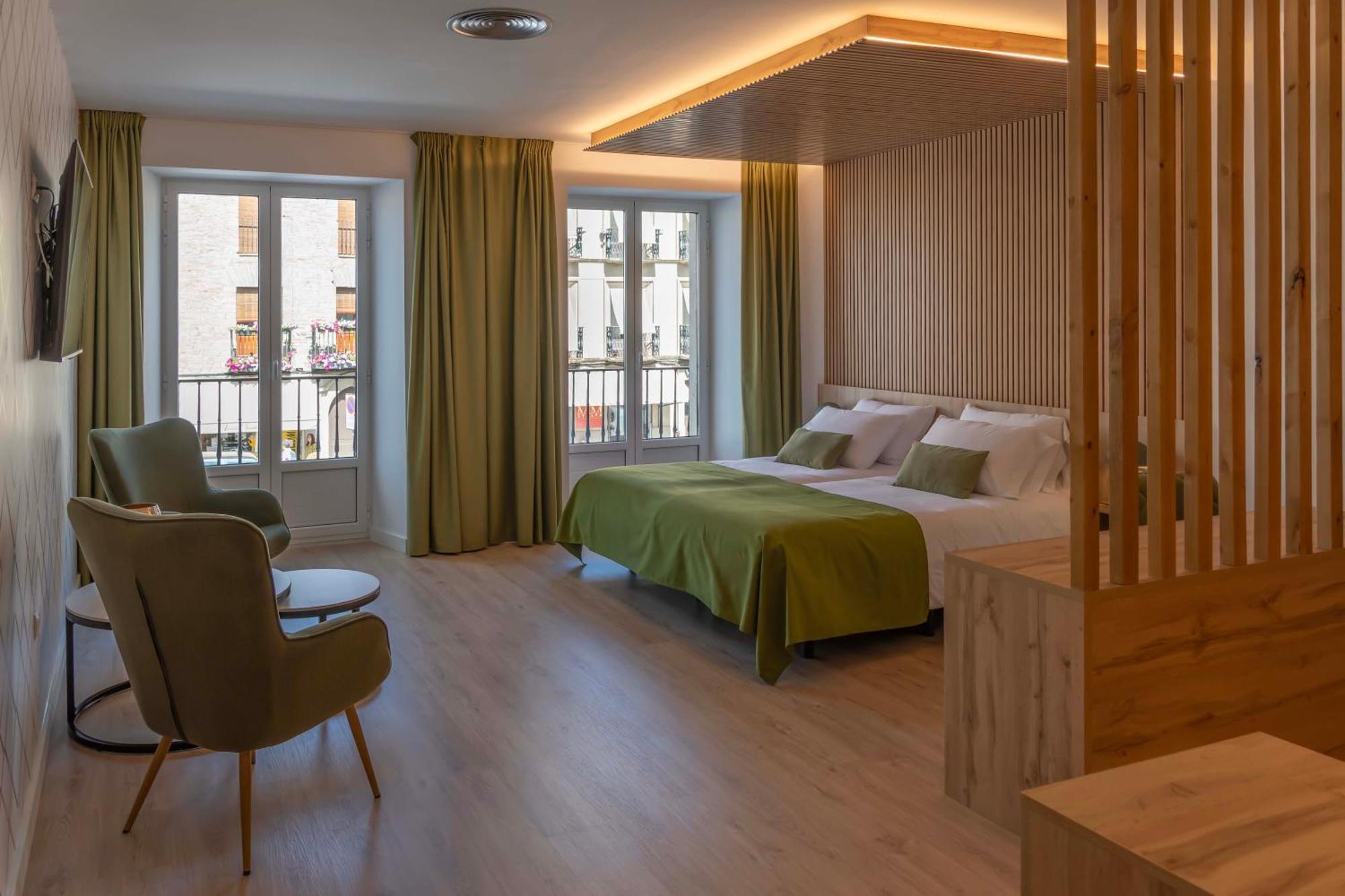 Hotel & Restaurante El Casino Вильяфранка-дель-Бьерсо Экстерьер фото