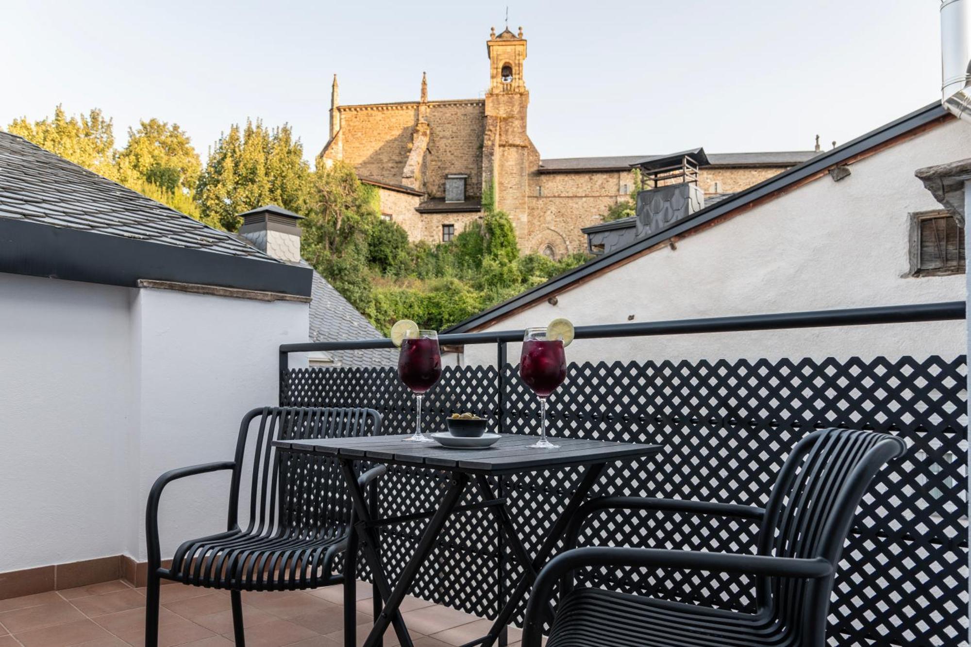 Hotel & Restaurante El Casino Вильяфранка-дель-Бьерсо Экстерьер фото